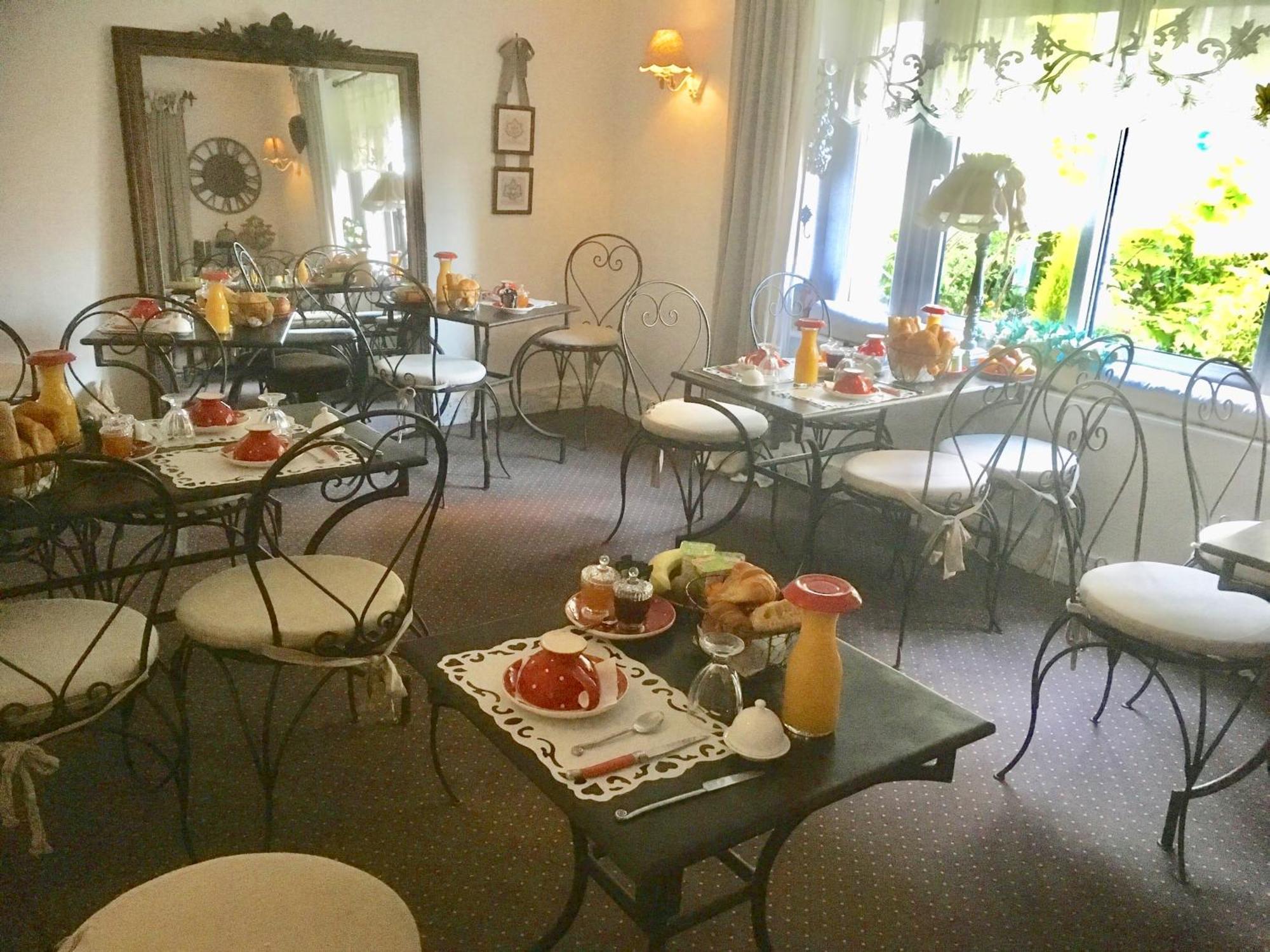 Hotel Boutique Saint-Louis Lisieux Luaran gambar